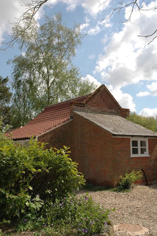 Field Cottage Bed And Continental Breakfast East Harling Zimmer foto